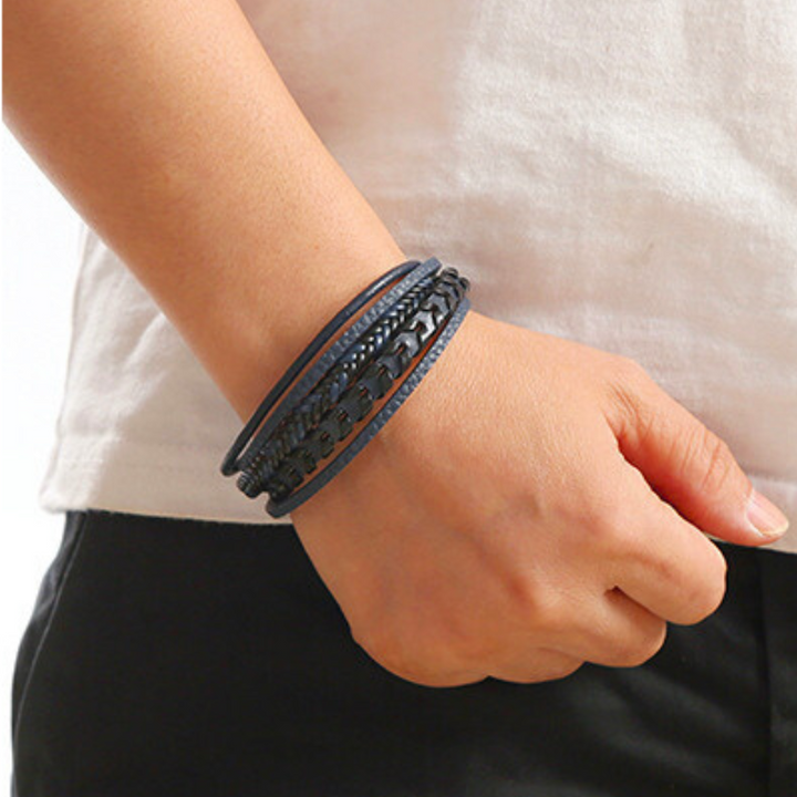 Cora™ - ADJUSTABLE WOVEN BRACELET WITH VIKING DESIGN