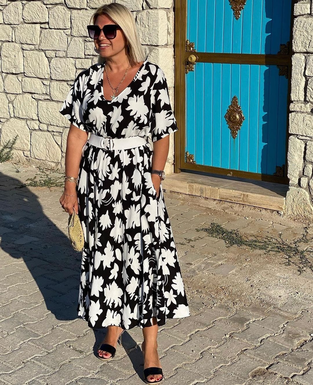 Claudine | Flattering Elegance with Tummy Coverage