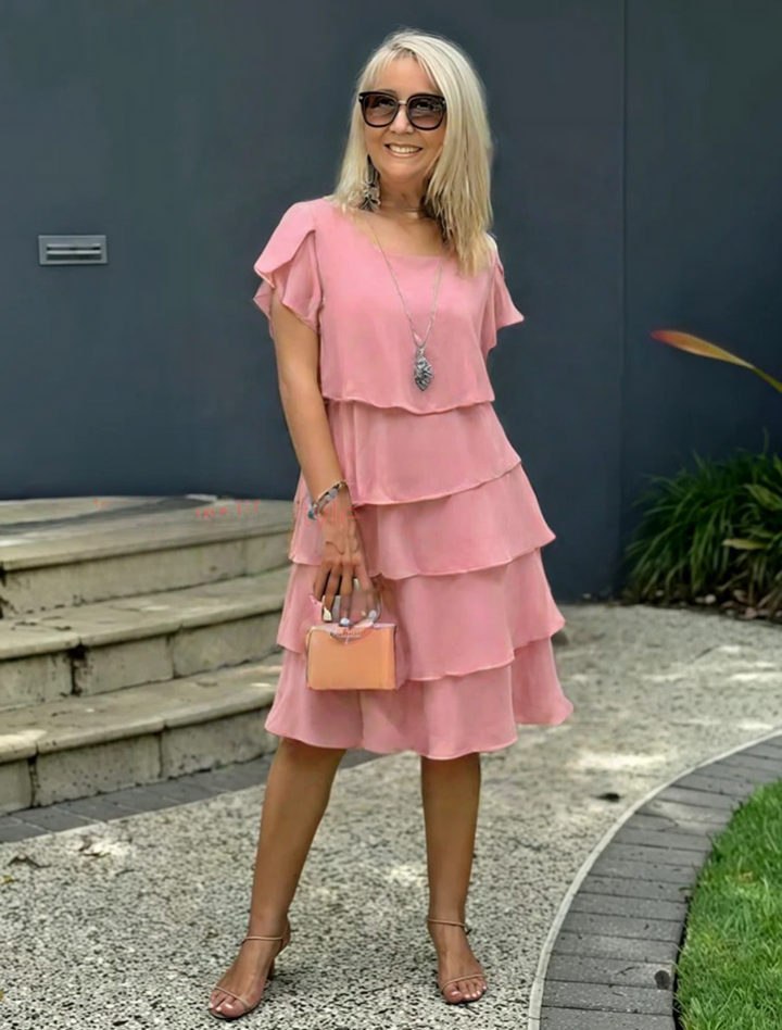 Claudine | Effortless Chic with Flattering Fit