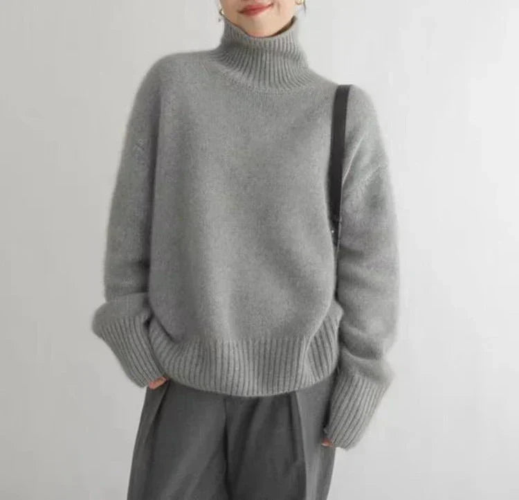 Avery™ - ELEGANT TURTLENECK SWEATER WITH A CLASSIC FIT