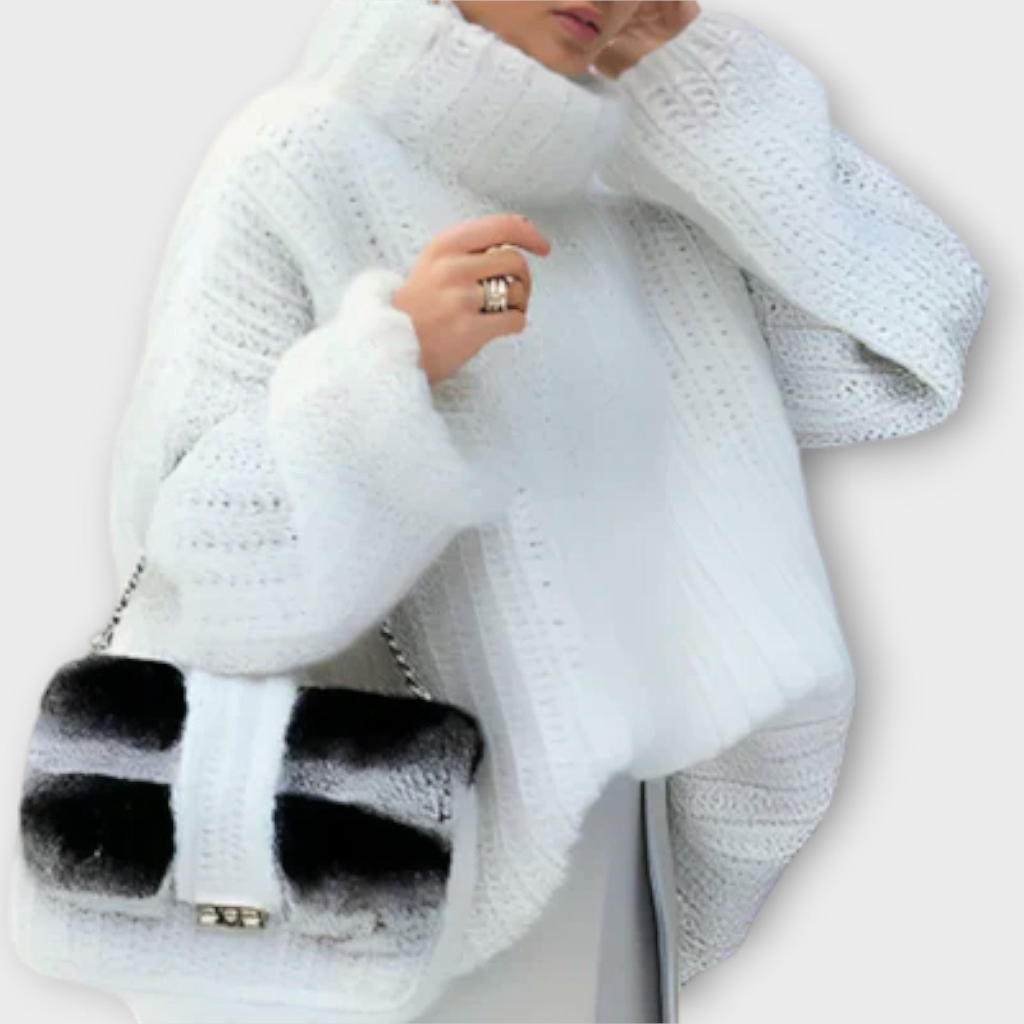 Soft women's hoodie with long sleeves